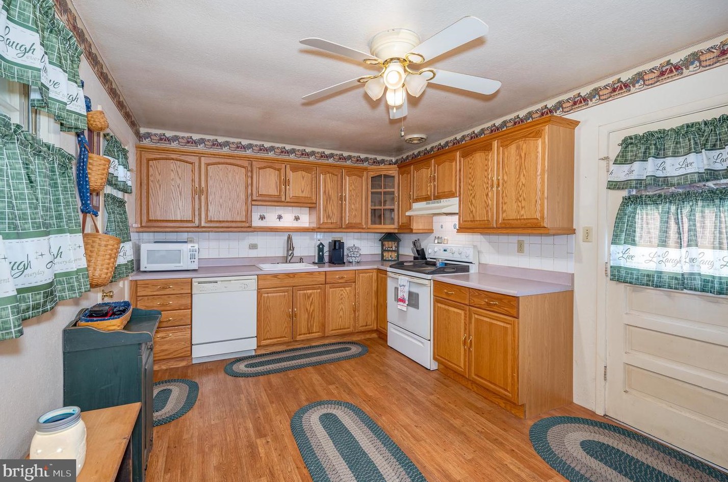 14917 Leetown Rd, Martinsburg, WV 25430-2759