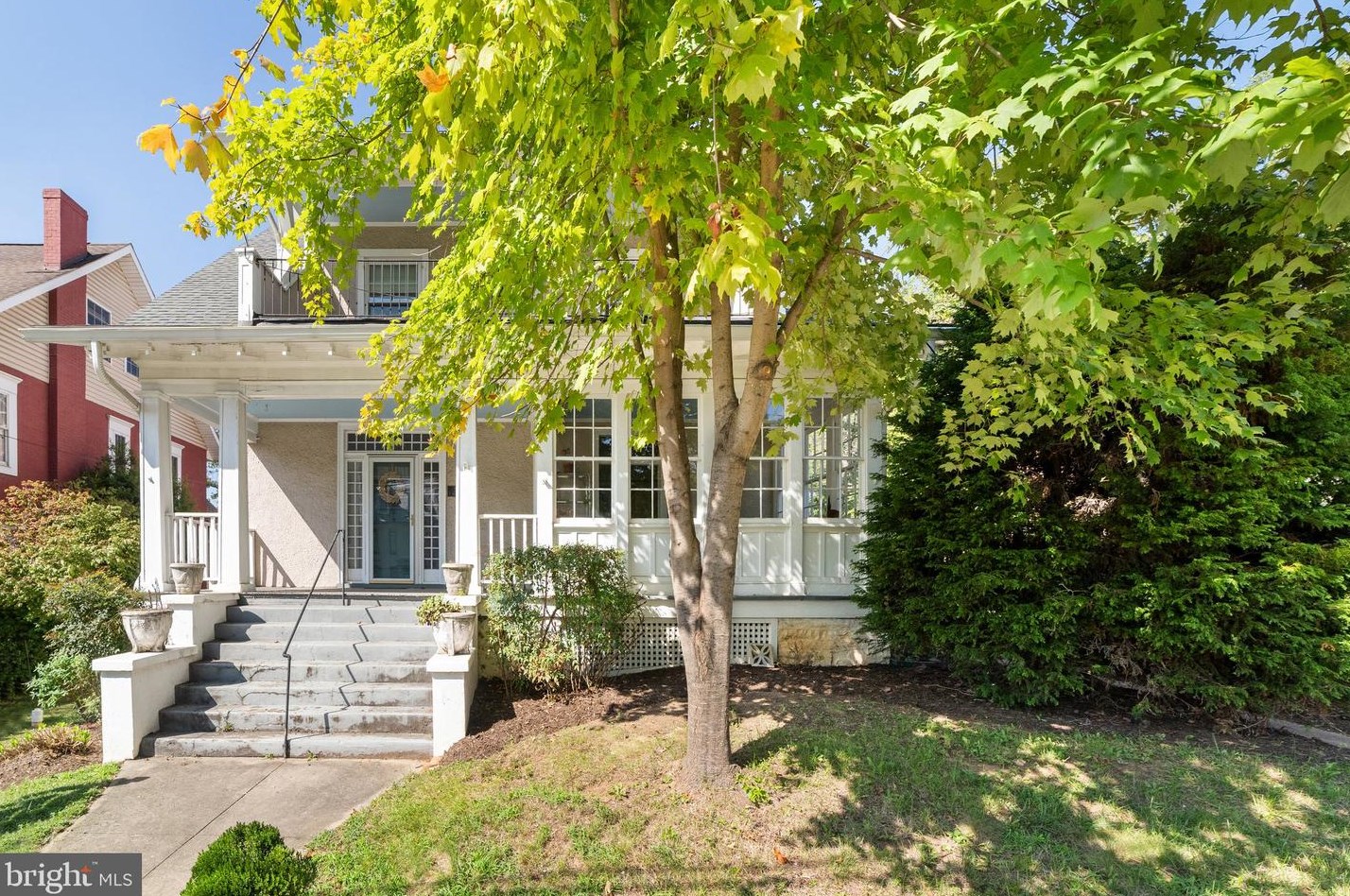 536 E Washington St, Charles Town, WV 25414