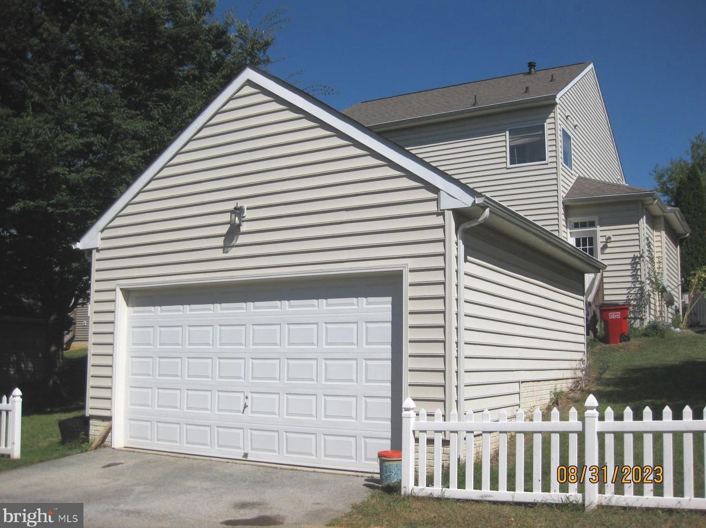 308 Calmes St, Charles Town, WV 25414