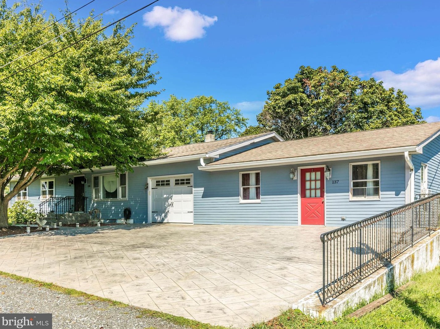 135 Circle St, Ranson, WV 25438-5586