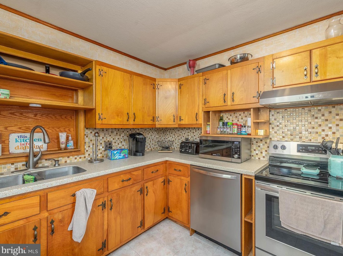 55 Clay St, Harpers Ferry WV  25425-6332 exterior