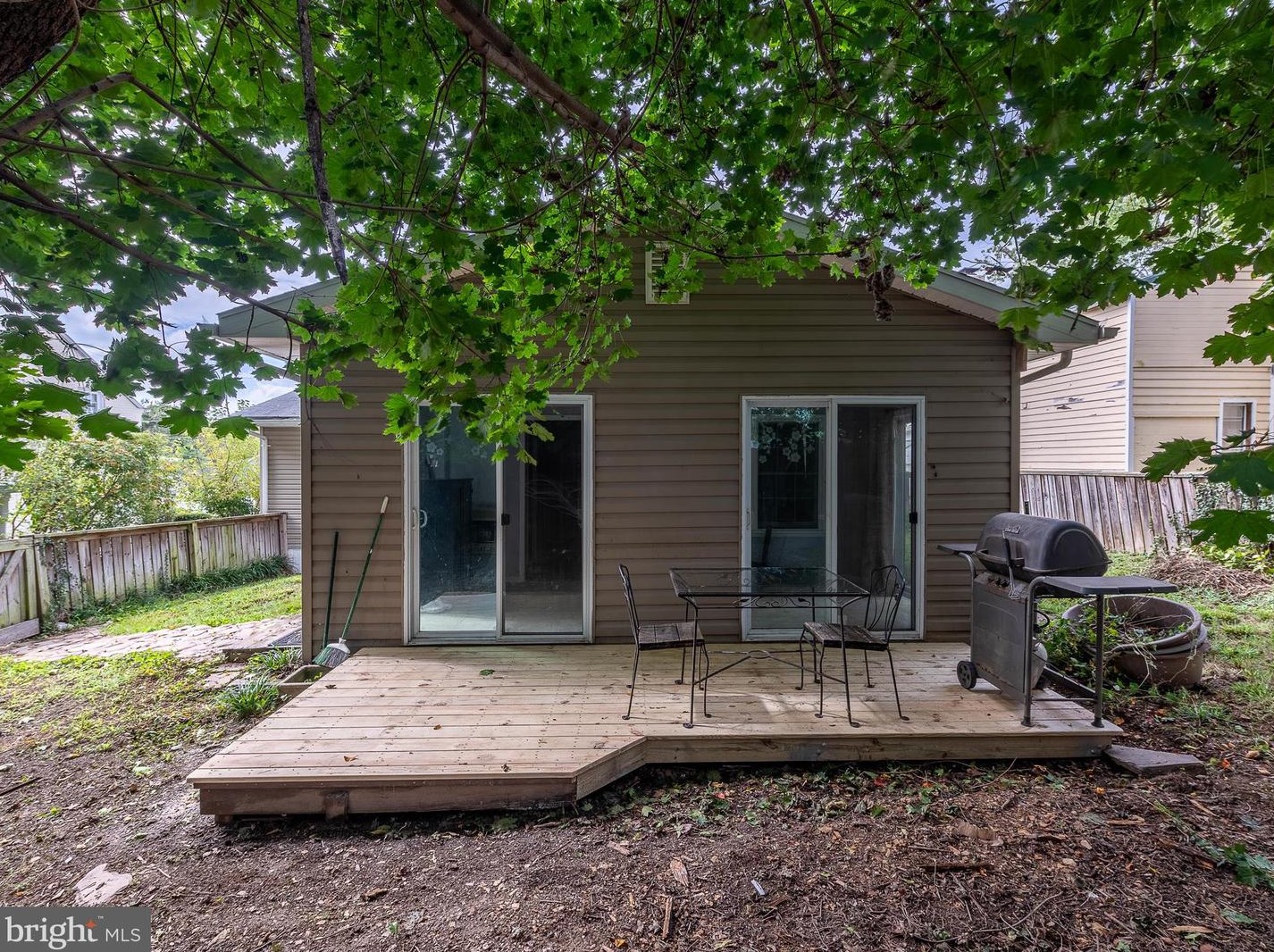 55 Clay St, Harpers Ferry WV  25425-6332 exterior