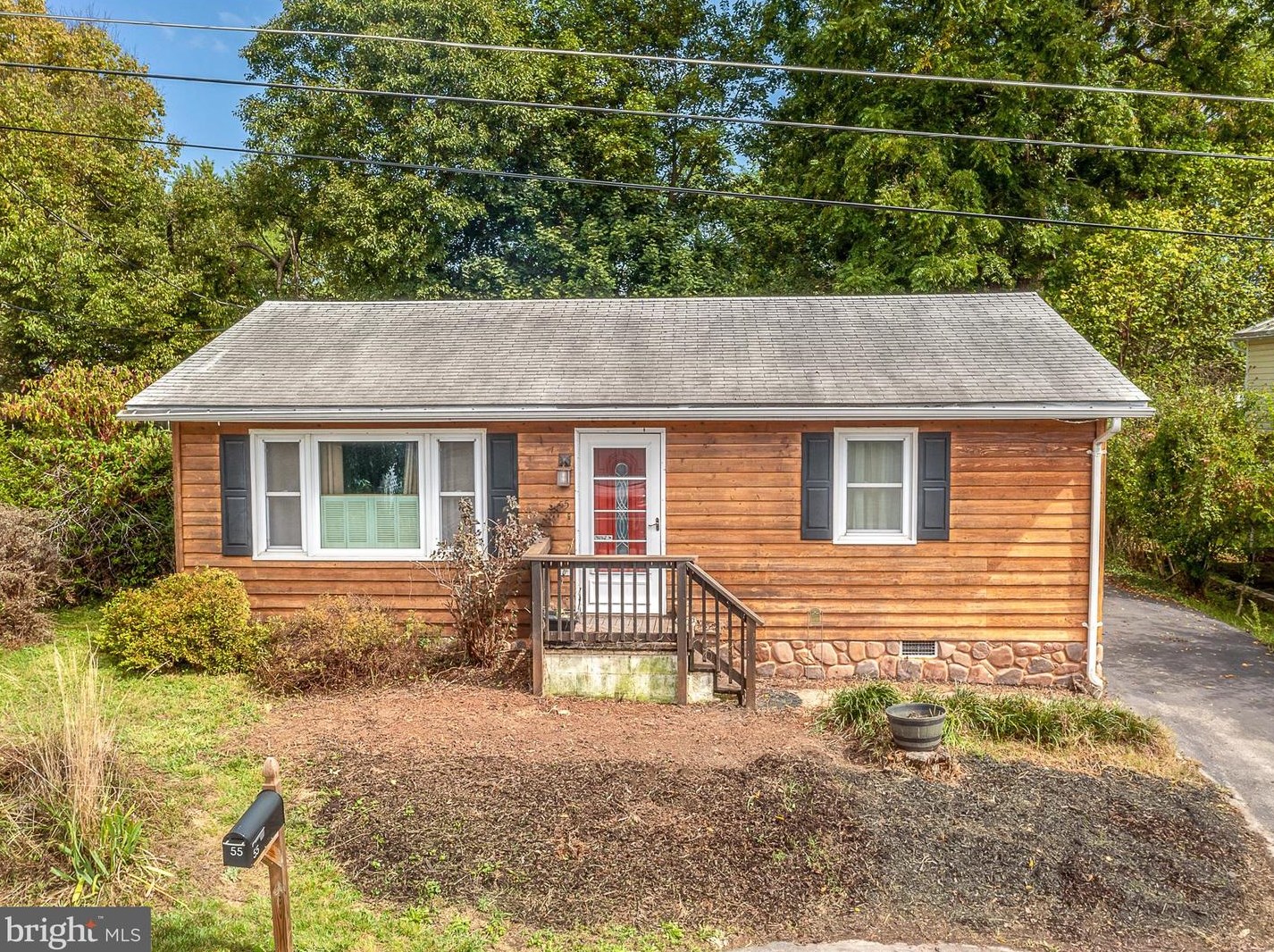 55 Clay St, Harpers Ferry, WV 25425