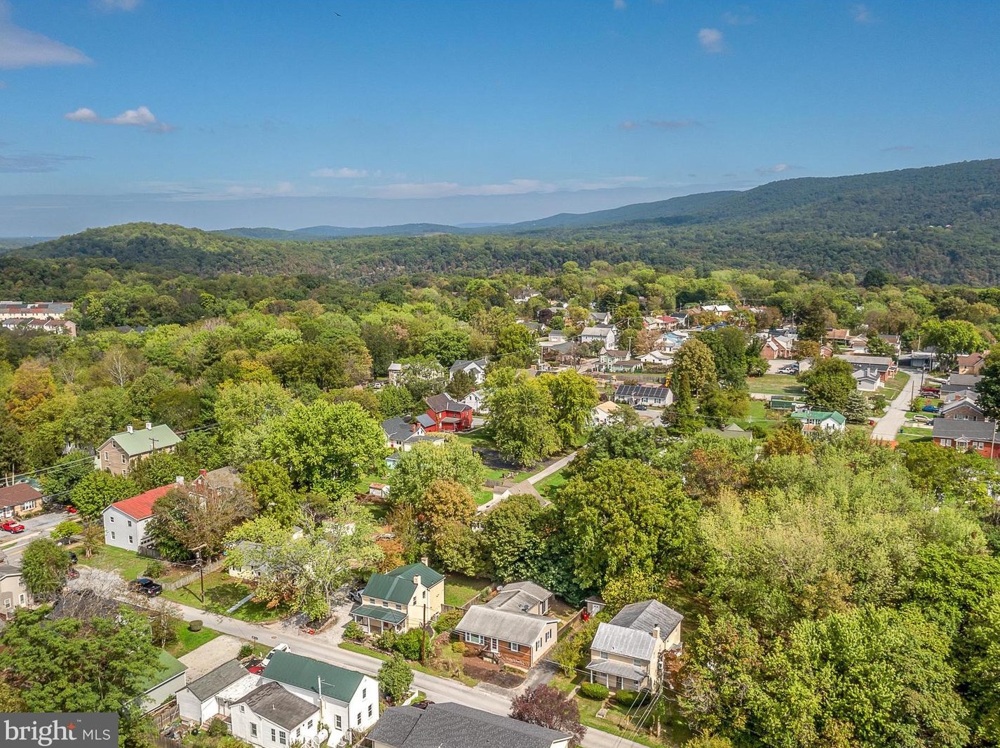 55 Clay St, Harpers Ferry WV  25425-6332 exterior