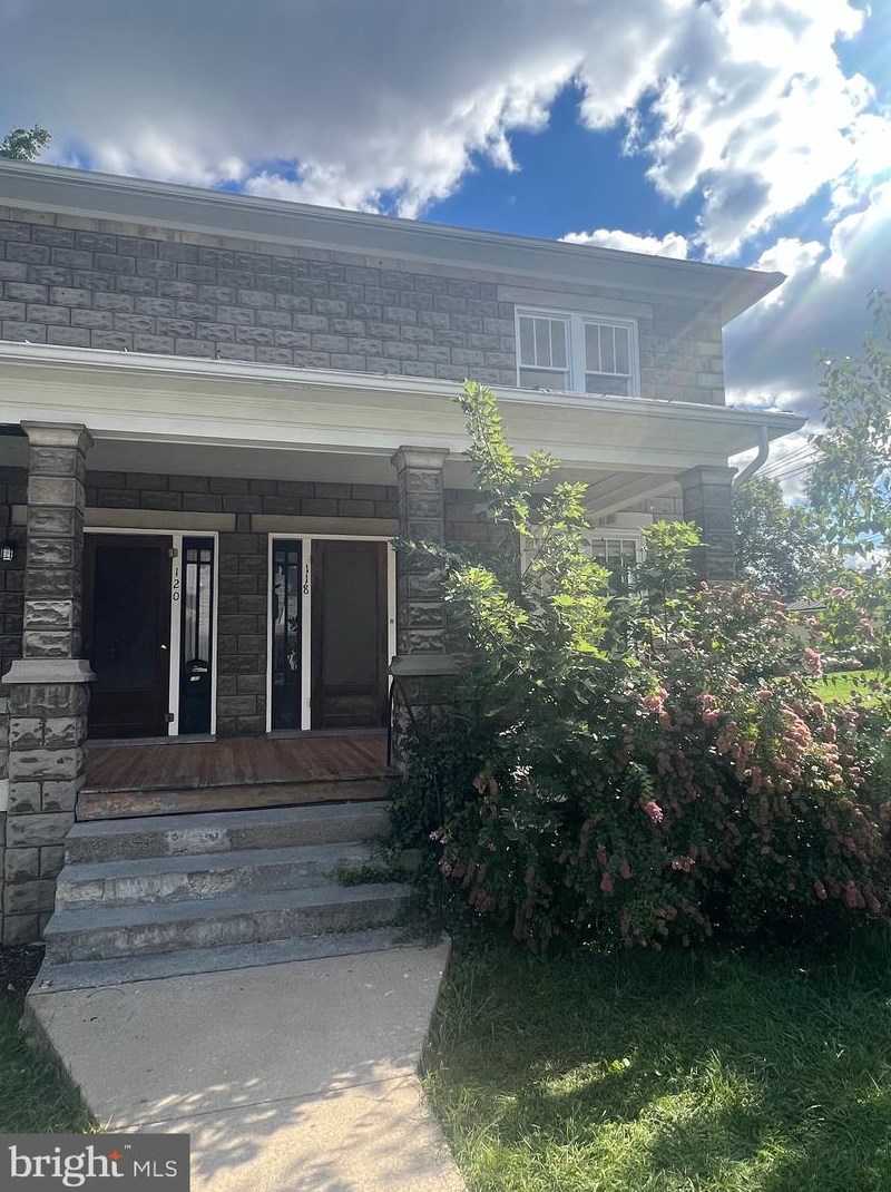 120 E 2nd Ave, Ranson, WV 25438