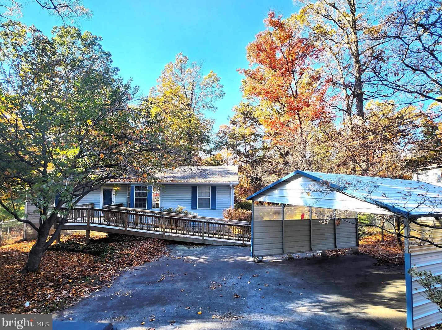 75 Black Cub Run Ln, Harpers Ferry, WV 25425