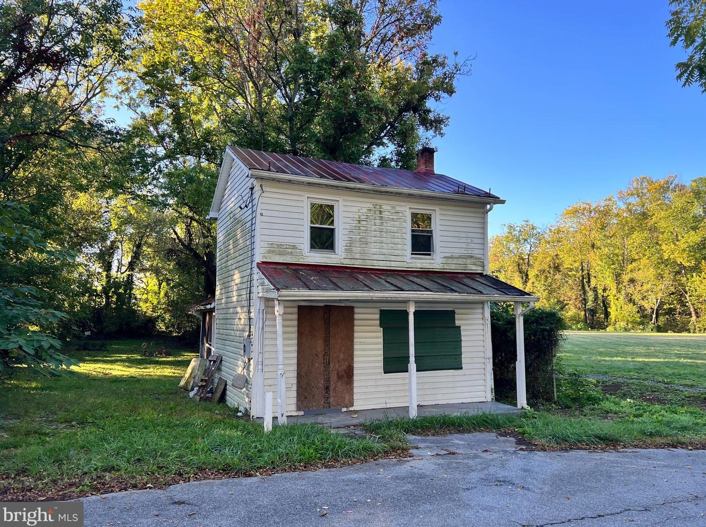 515 W Congress St, Charles Town, WV 25414