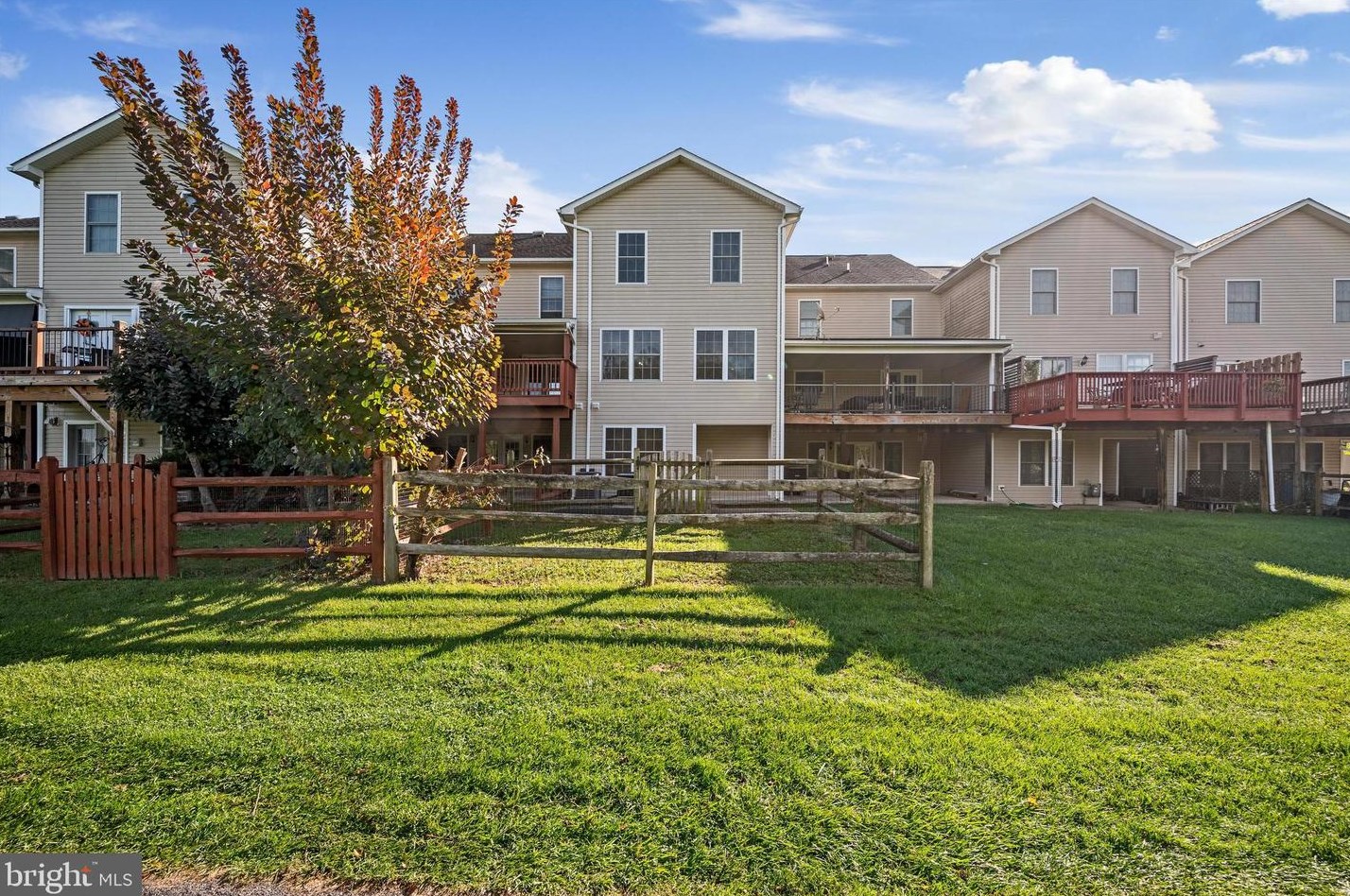 164 Baltusrol Dr, Charles Town, WV 25414