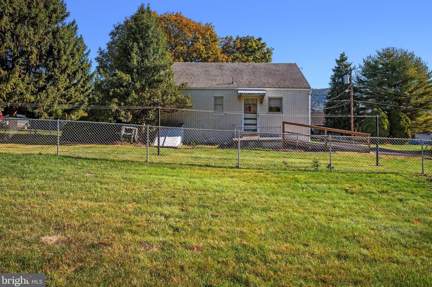 121 Elm St, Harpers Ferry, WV 25425