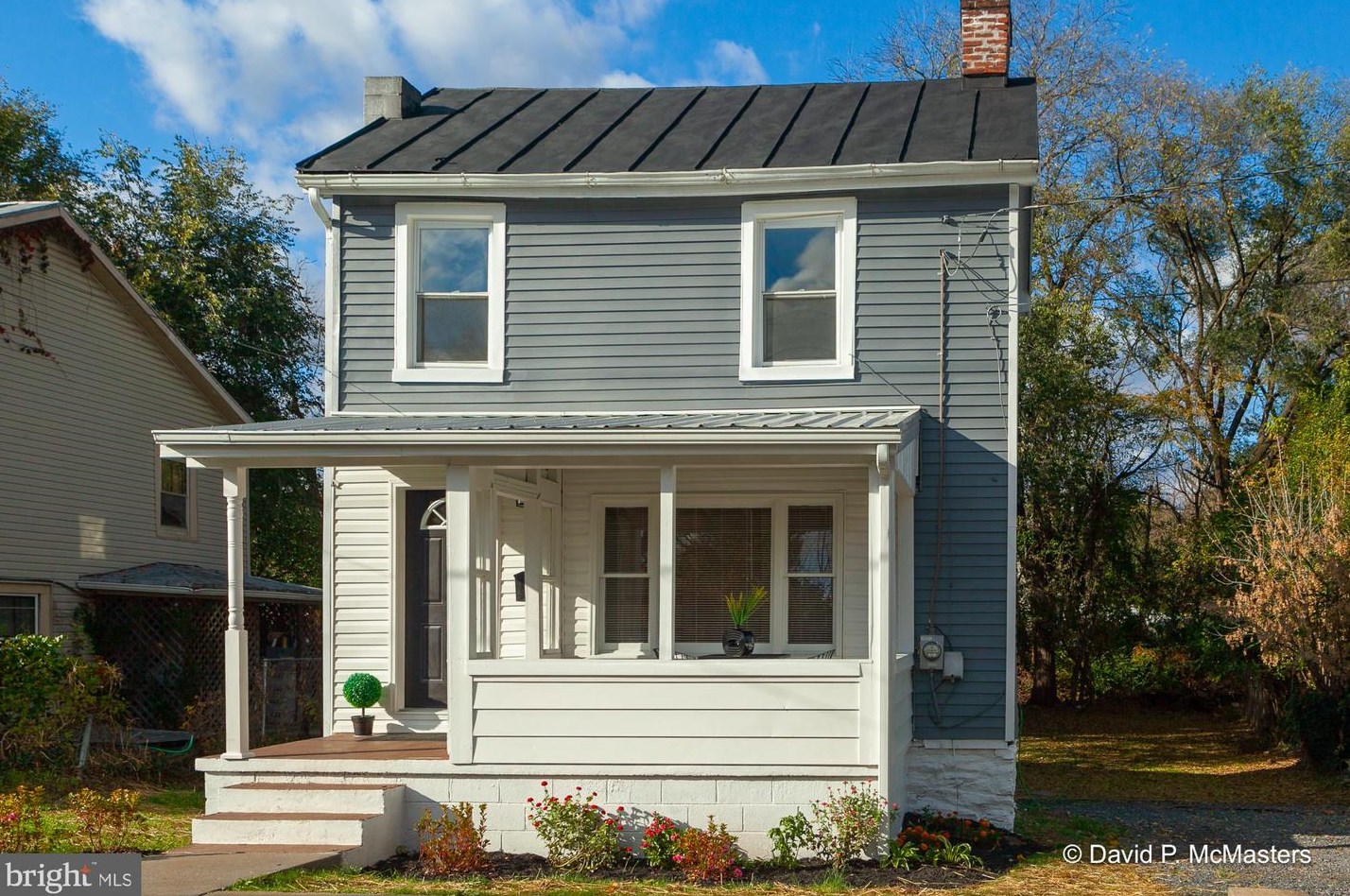 420 North Street E, Charles Town, WV 25414