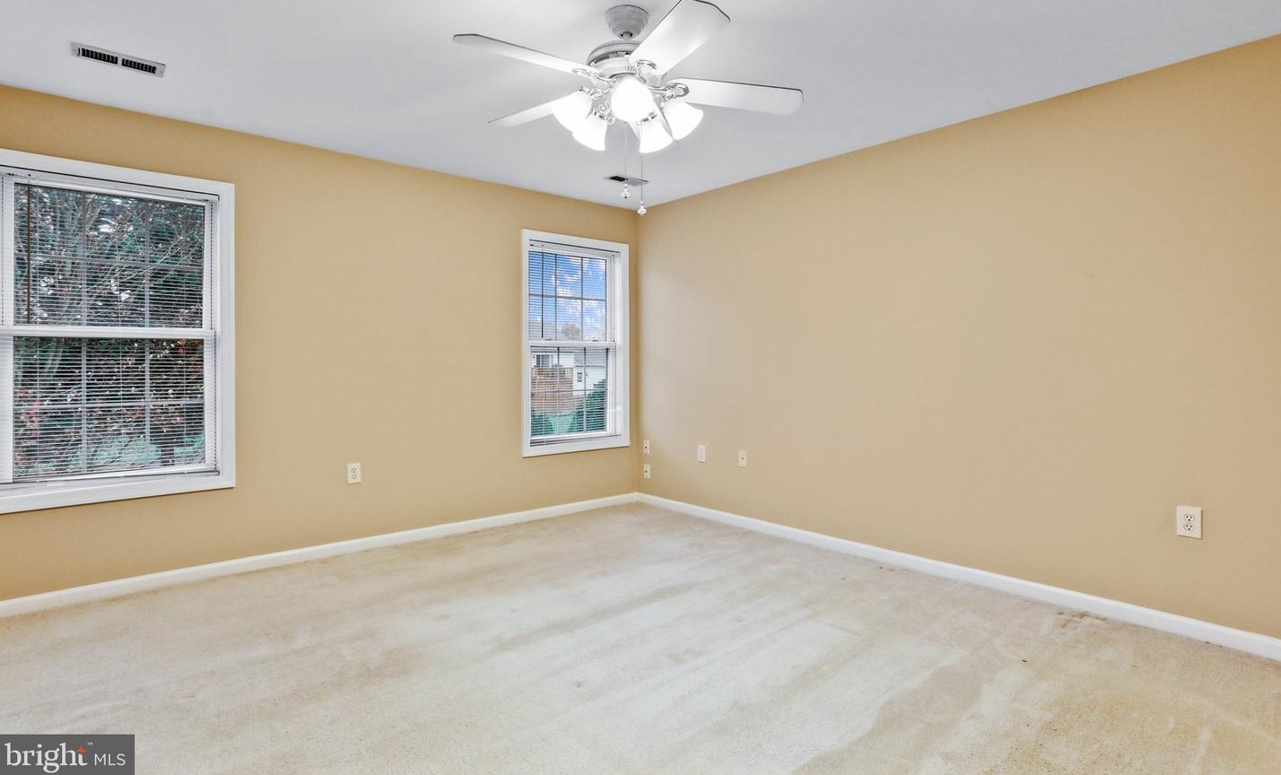 133 Mcgregor Dr, Ranson WV  25438-4833 exterior
