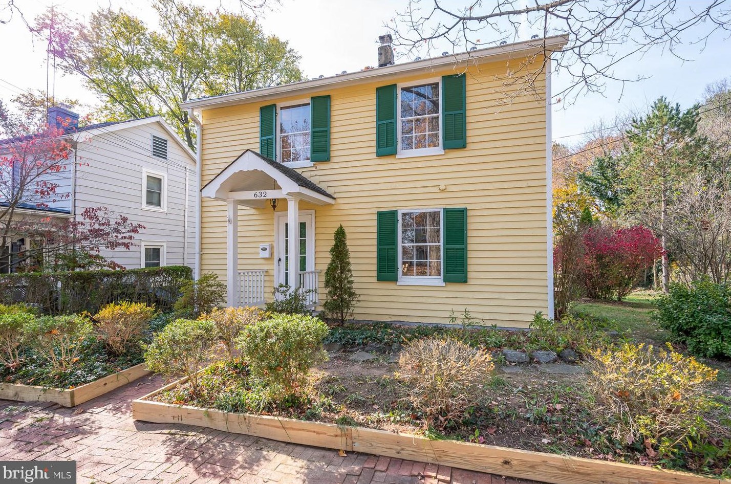 632 S Samuel St, Charles Town, WV 25414