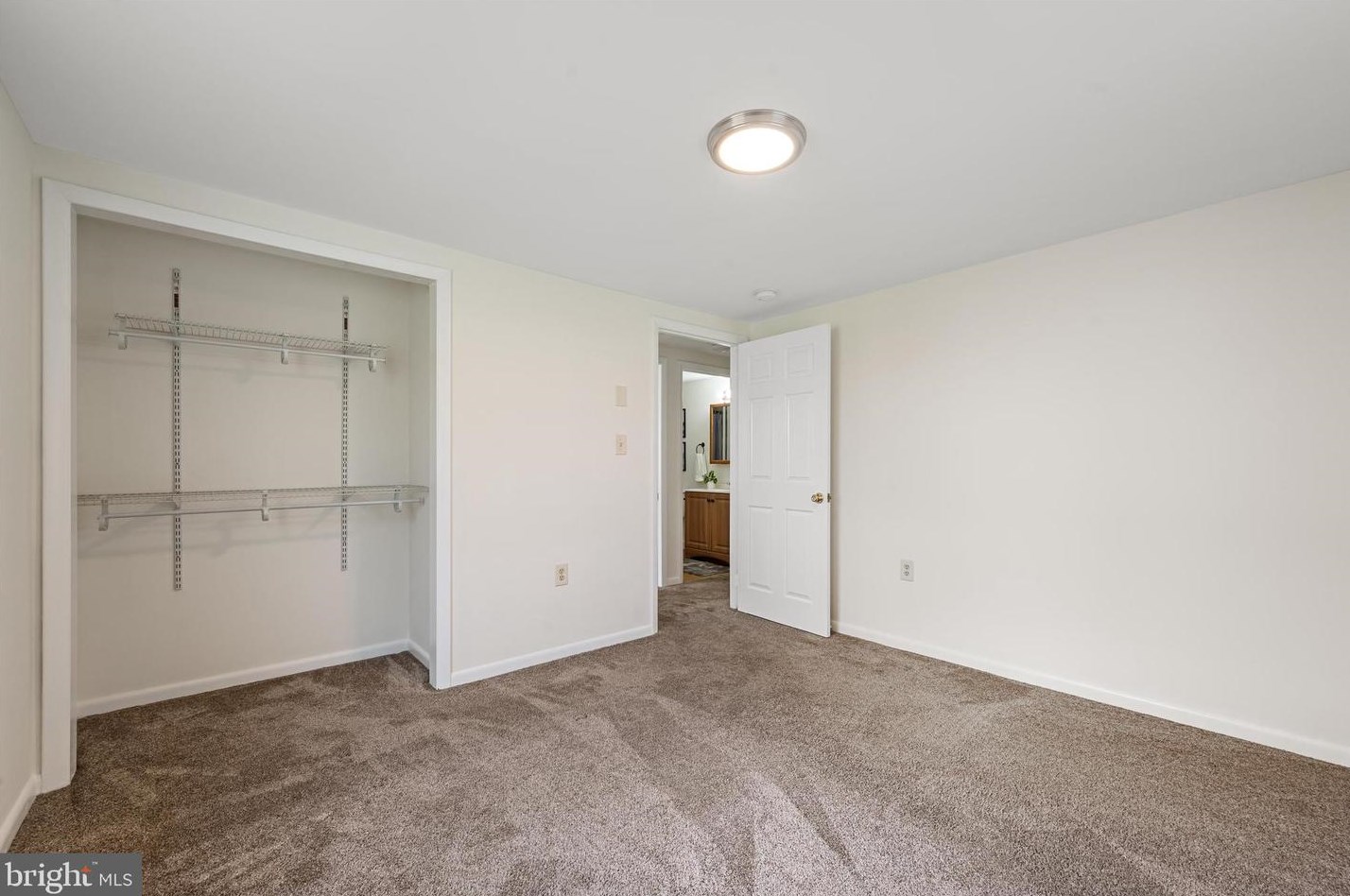 218 4th Ave, Ranson WV  25438-1618 exterior