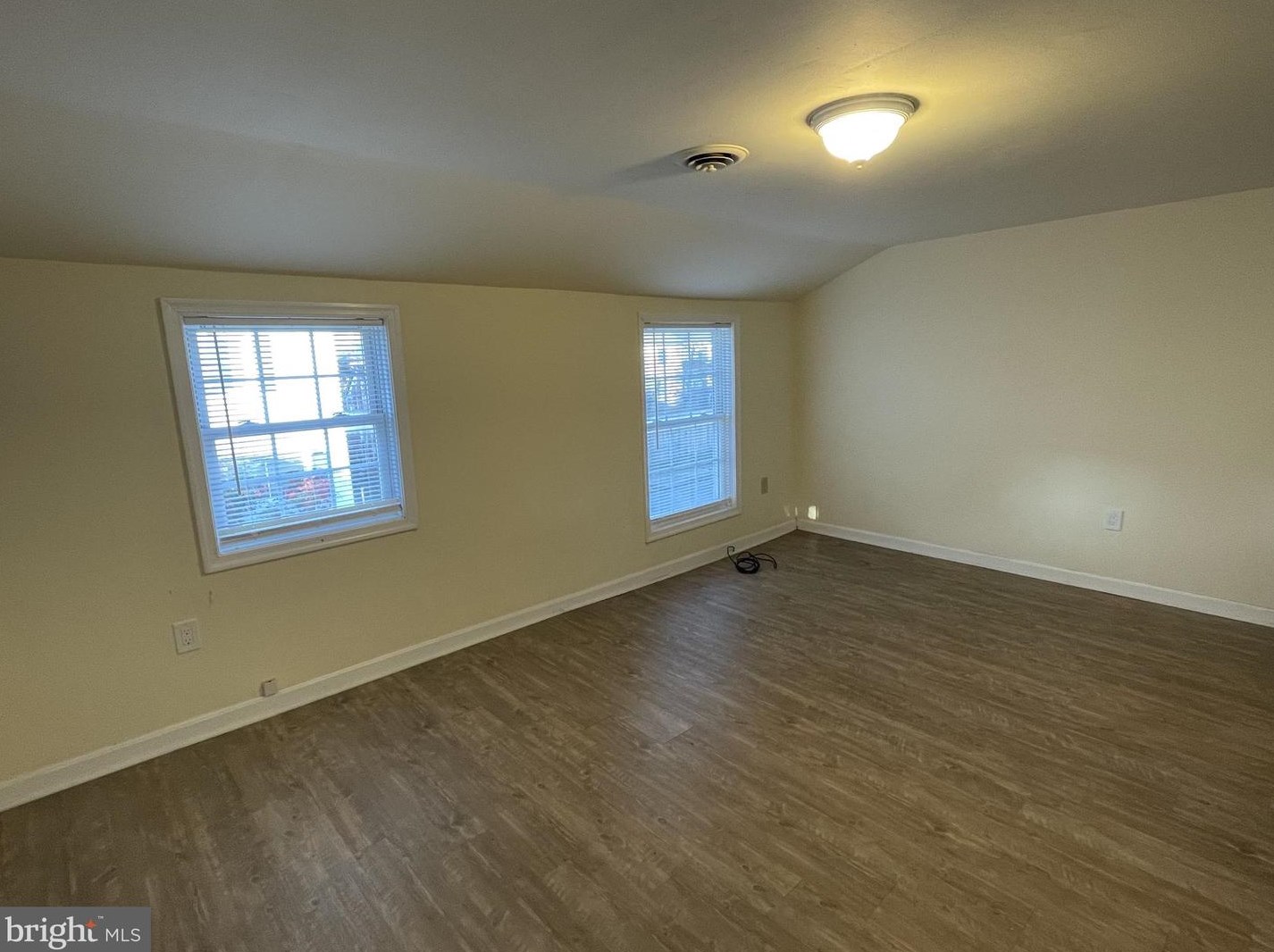 211 N Church St #apt 2, Charles Town, WV 25414