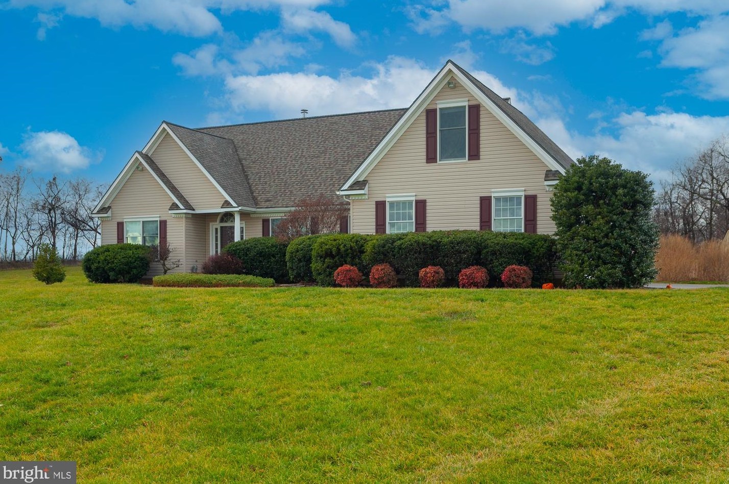 410 Wood End Ct, Charles Town, WV 25414