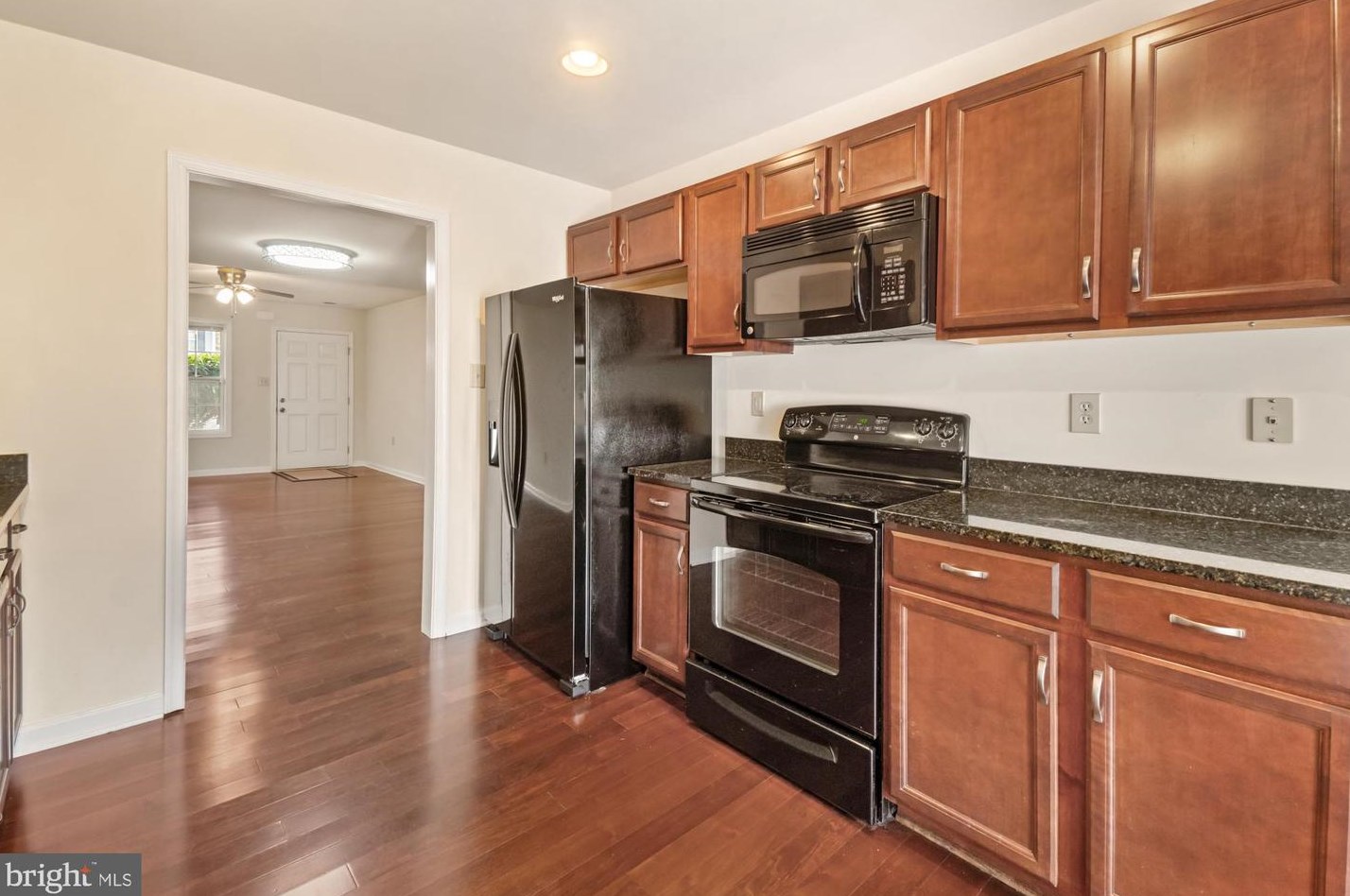 20 Fuzzy Tail Dr, Ranson WV  25438-4877 exterior