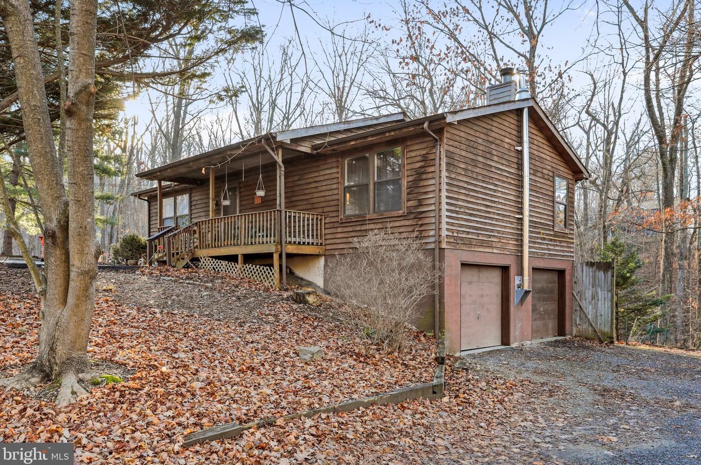30 Wild Hare Rd, Harpers Ferry, WV 25425-4794