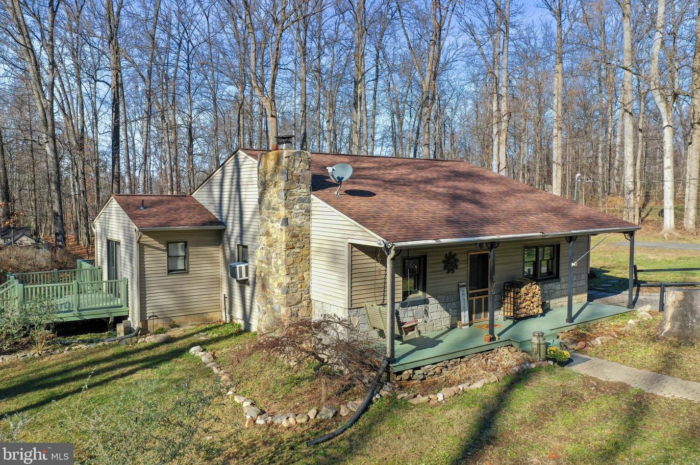 195 Wild Rose Ln, Harpers Ferry, WV 25425