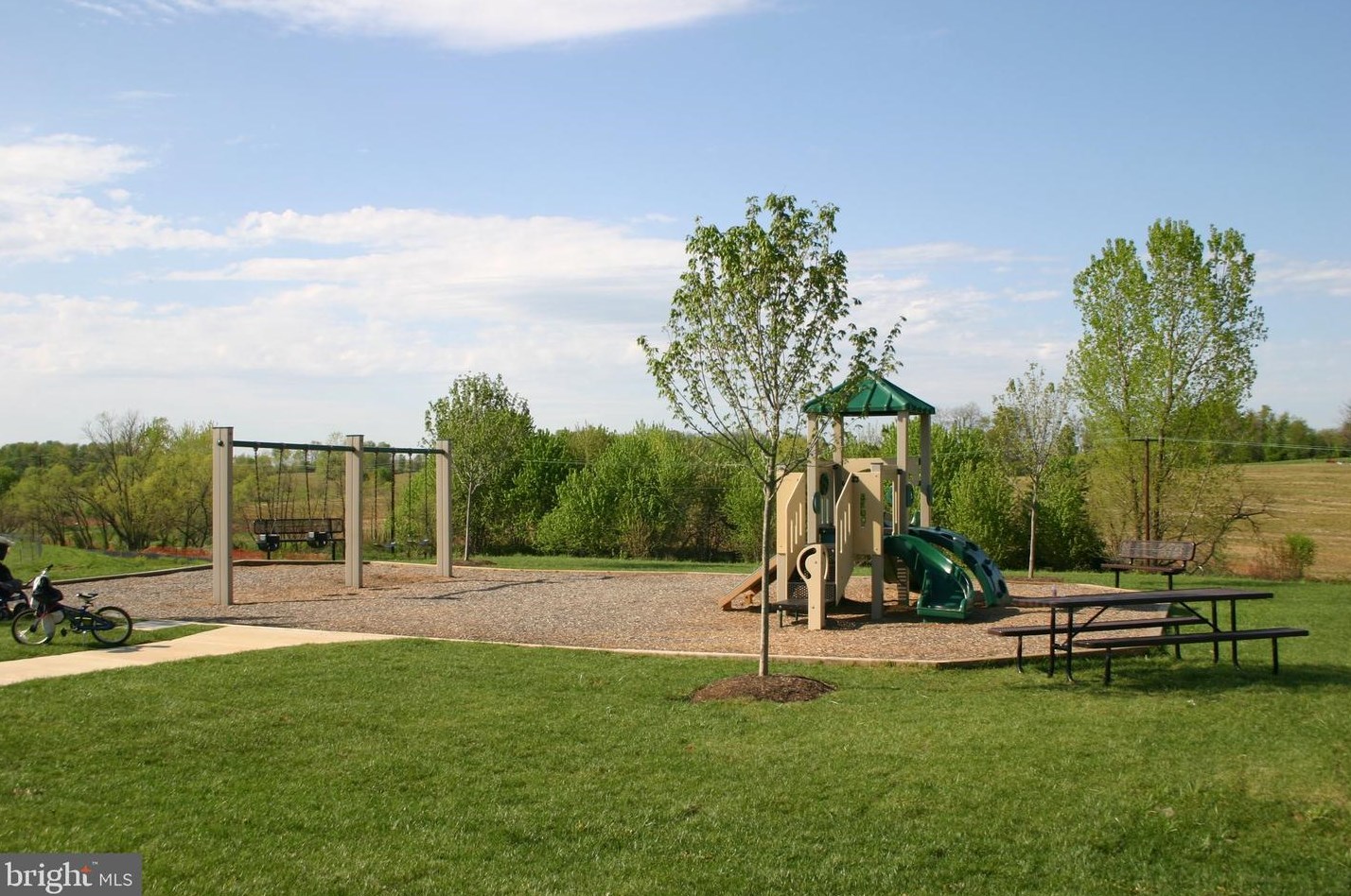 165 Union Ridge Dr, Charles Town WV  25414-4950 exterior