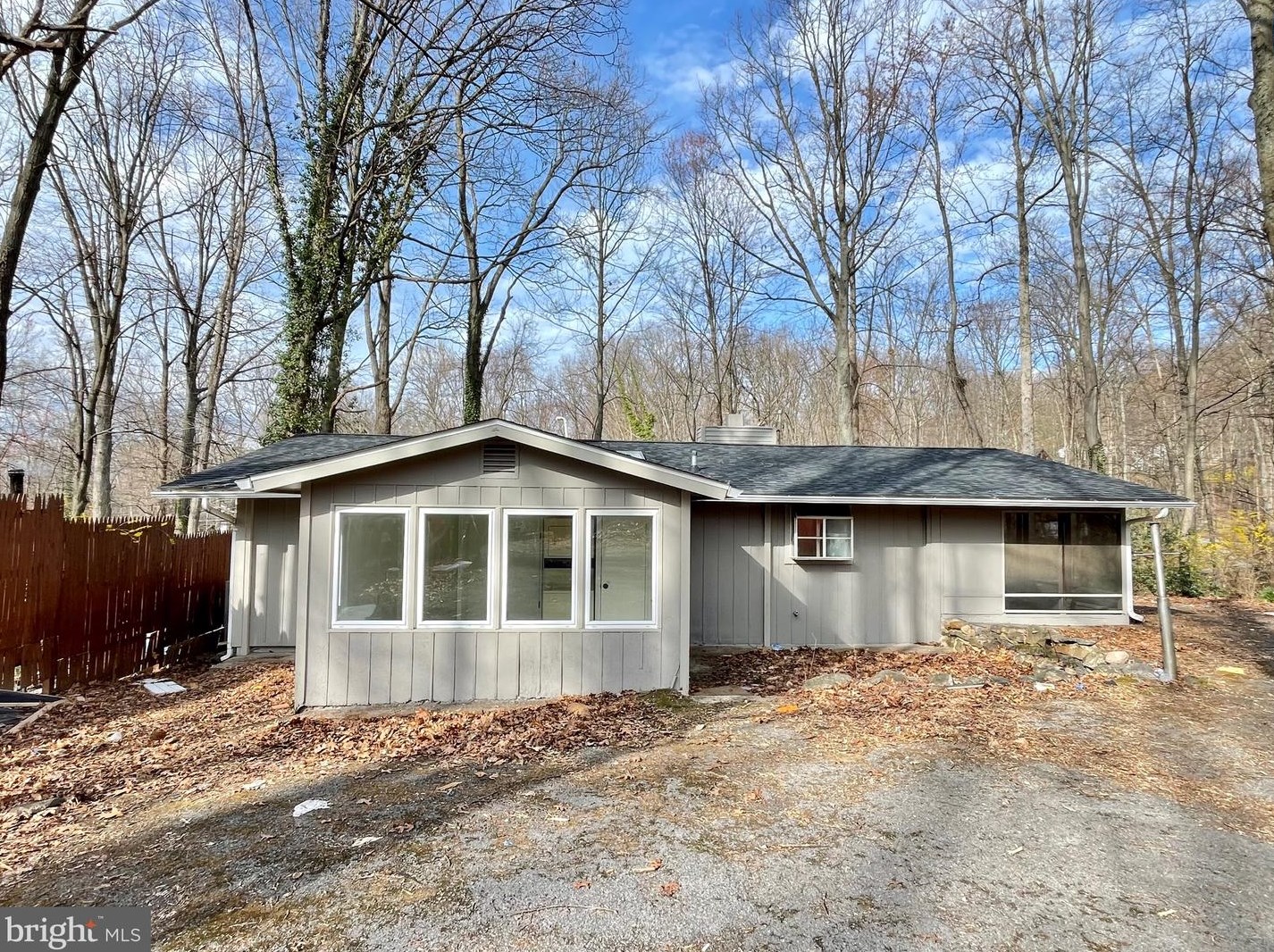 250 Sourmash Rd, Harpers Ferry, WV 25425