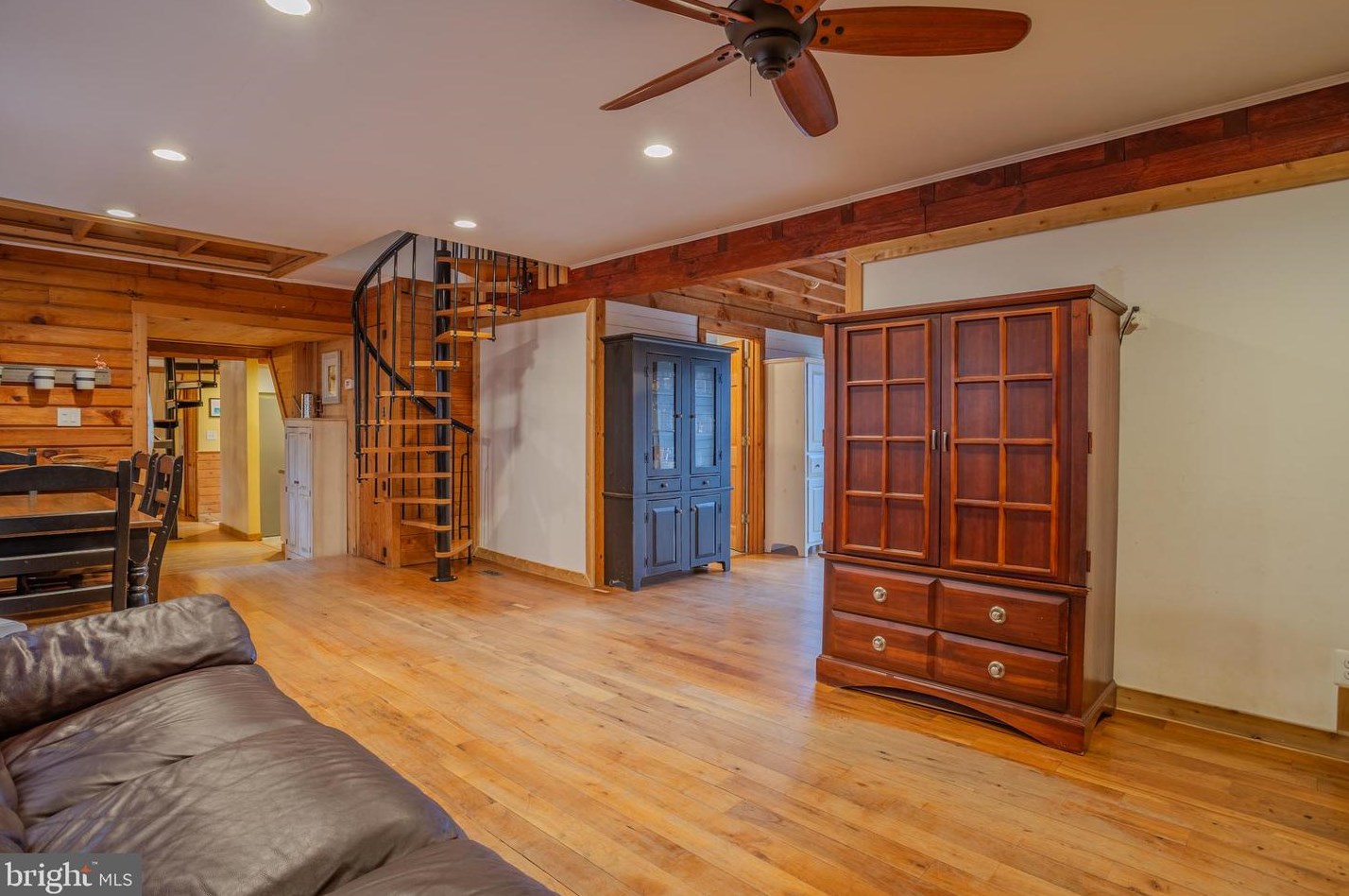 212 River Valley View Dr, Harpers Ferry WV  25425-5061 exterior