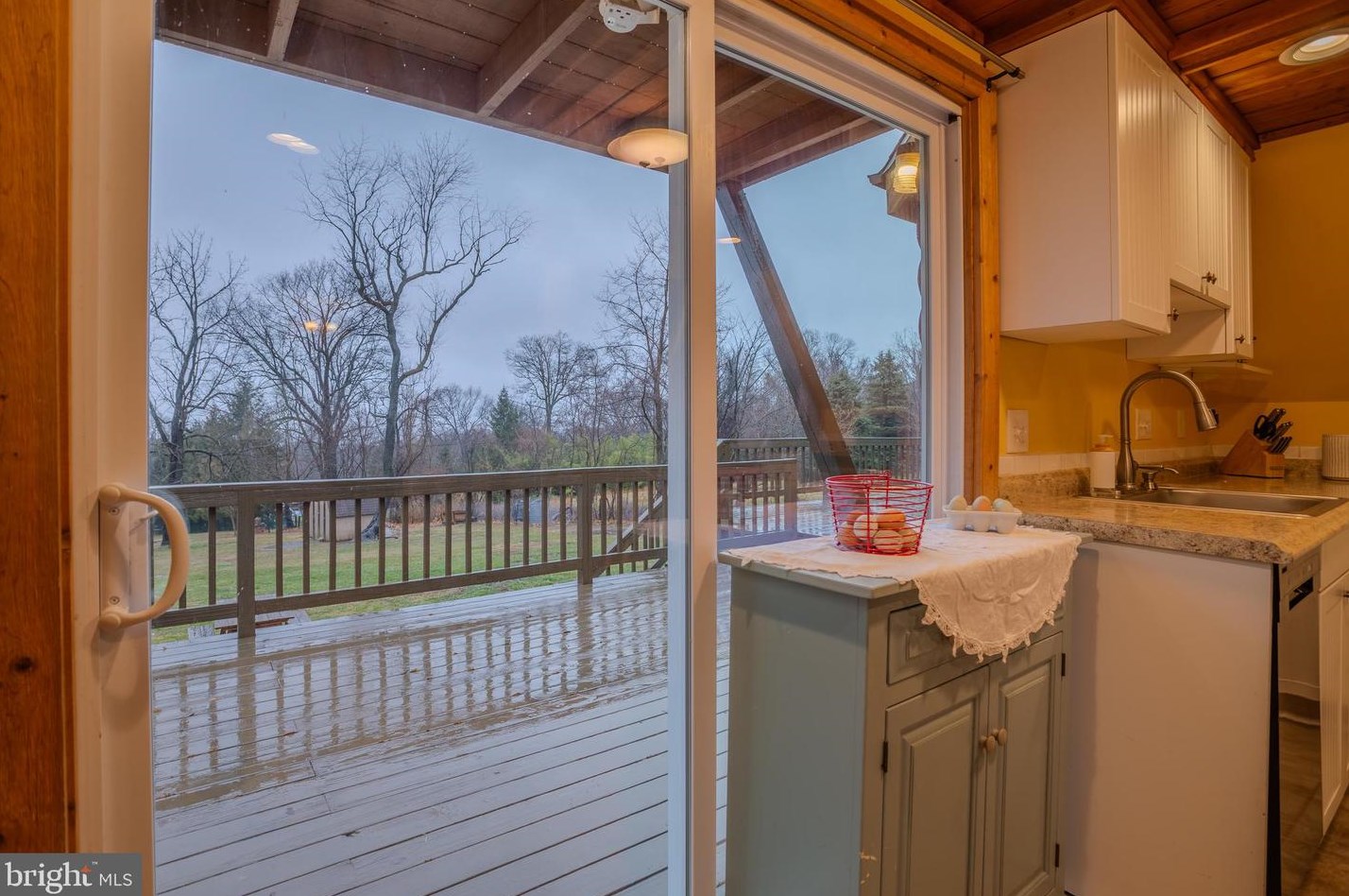 212 River Valley View Dr, Harpers Ferry WV  25425-5061 exterior