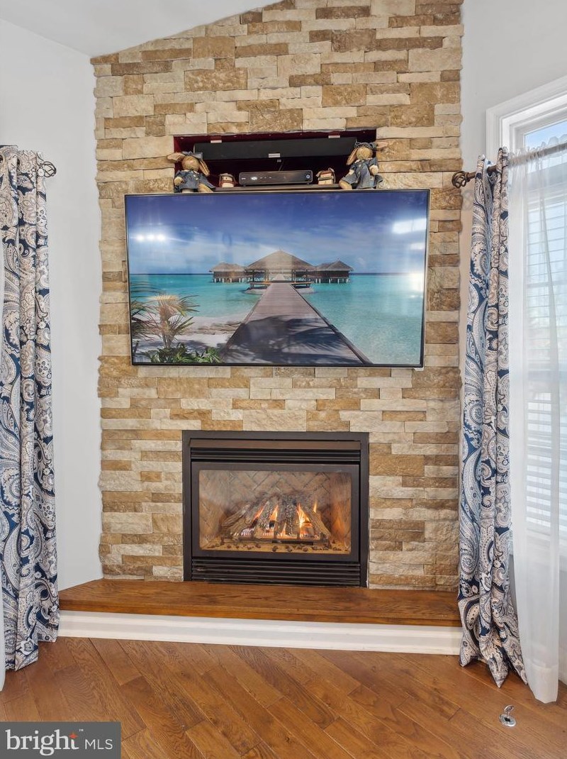 41 Cypress Point Ct, Charles Town WV  25414-3928 exterior