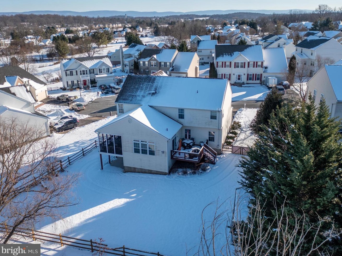 41 Cypress Point Ct, Charles Town WV  25414-3928 exterior