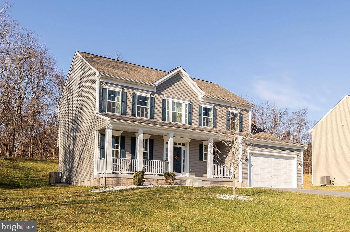 79 Chickamauga Dr, Harpers Ferry, WV 25425
