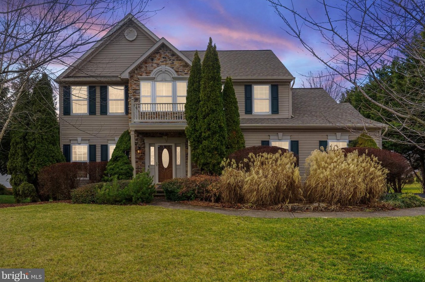 583 Turnberry Dr, Charles Town, WV 25414