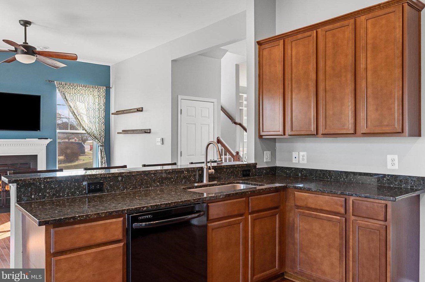 157 Burberry Ln, Charles Town WV  25414-5647 exterior