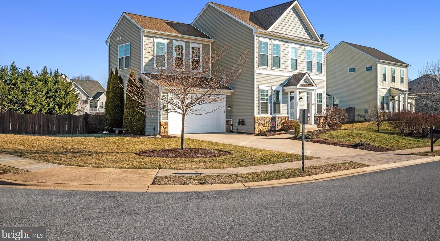 157 Burberry Ln, Charles Town WV  25414-5647 exterior