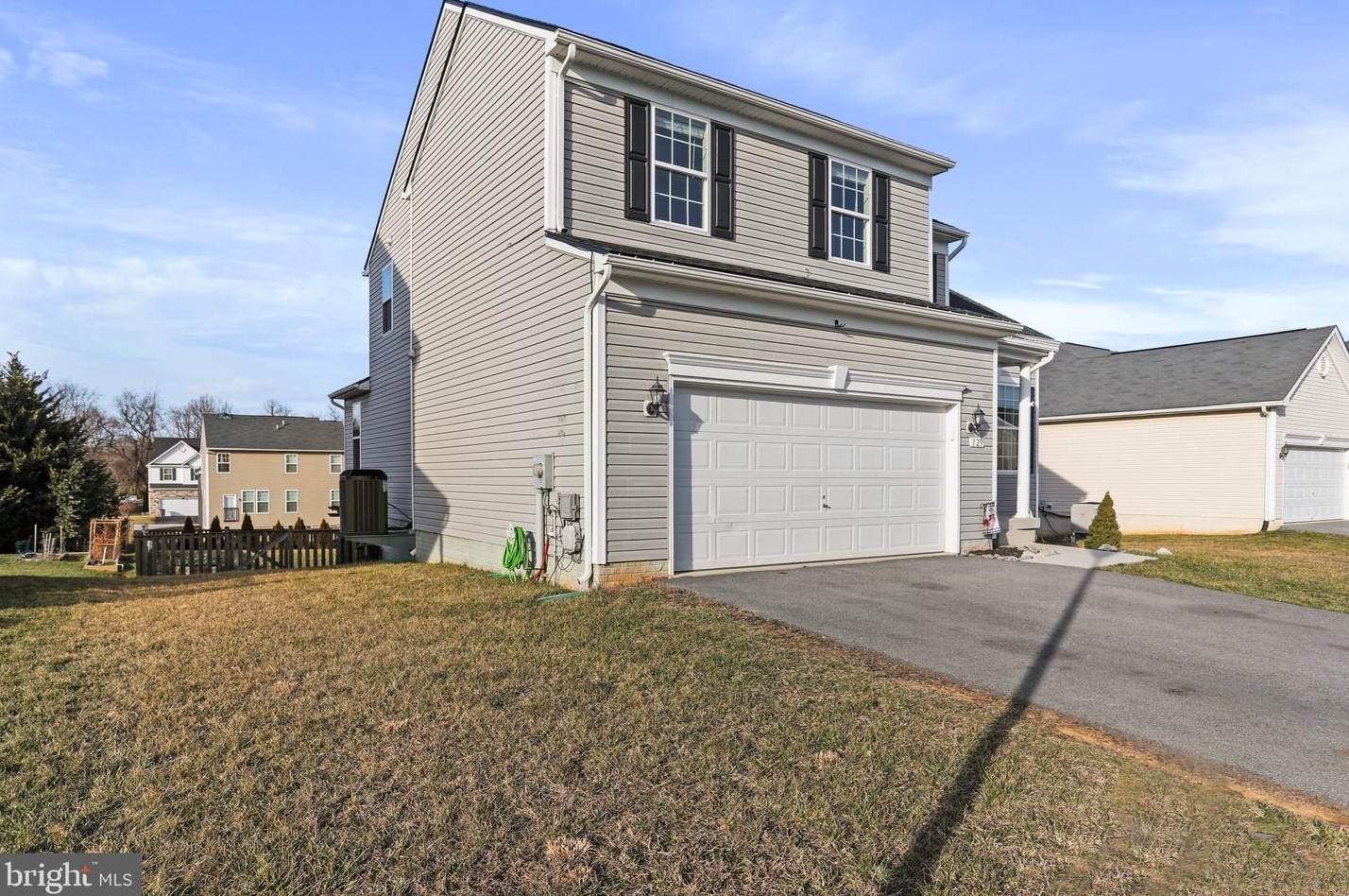 129 Bouldin Rd, Charles Town, WV 25414