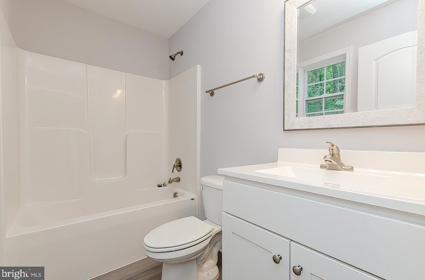 143 Kelly Dr, Harpers Ferry WV 25425-4663 exterior