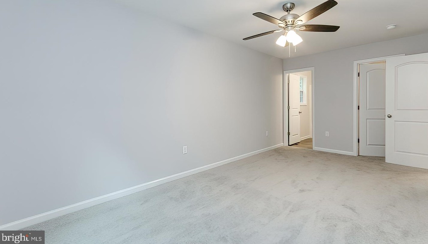 143 Kelly Dr, Harpers Ferry WV 25425-4663 exterior