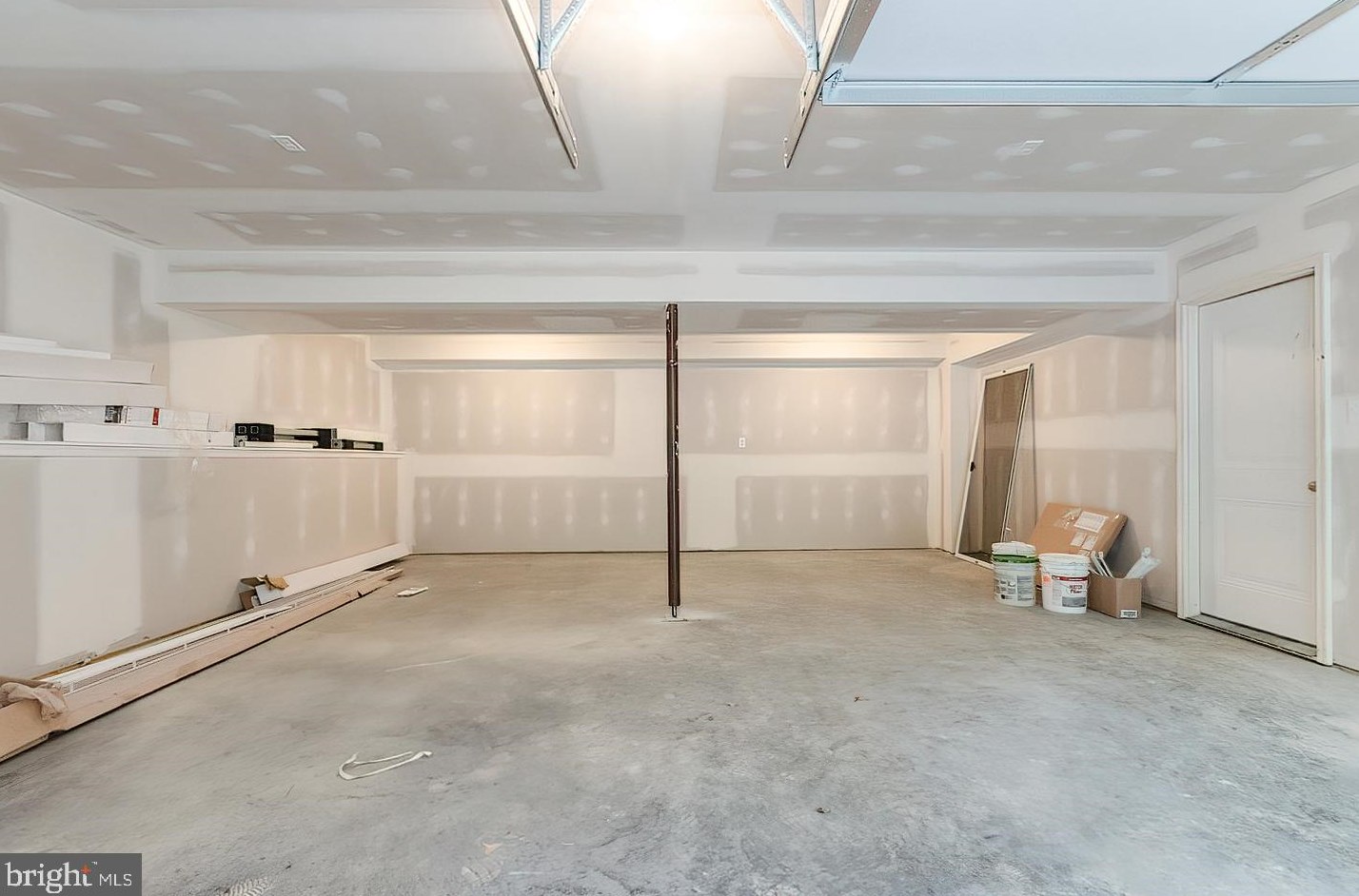 143 Kelly Dr, Harpers Ferry WV 25425-4663 exterior