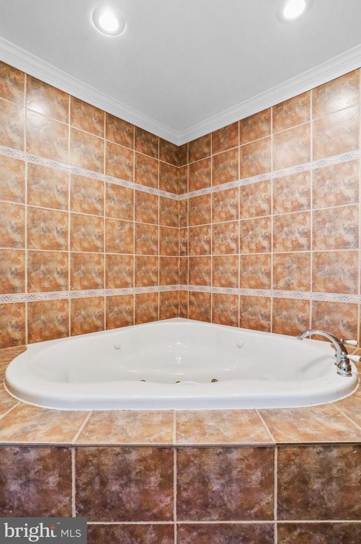 126 Marcum Ln, Harpers Ferry WV  25425-4529 exterior
