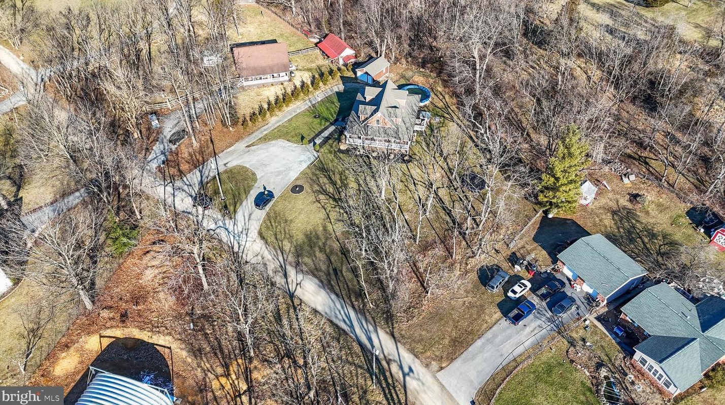 126 Marcum Ln, Harpers Ferry WV  25425-4529 exterior
