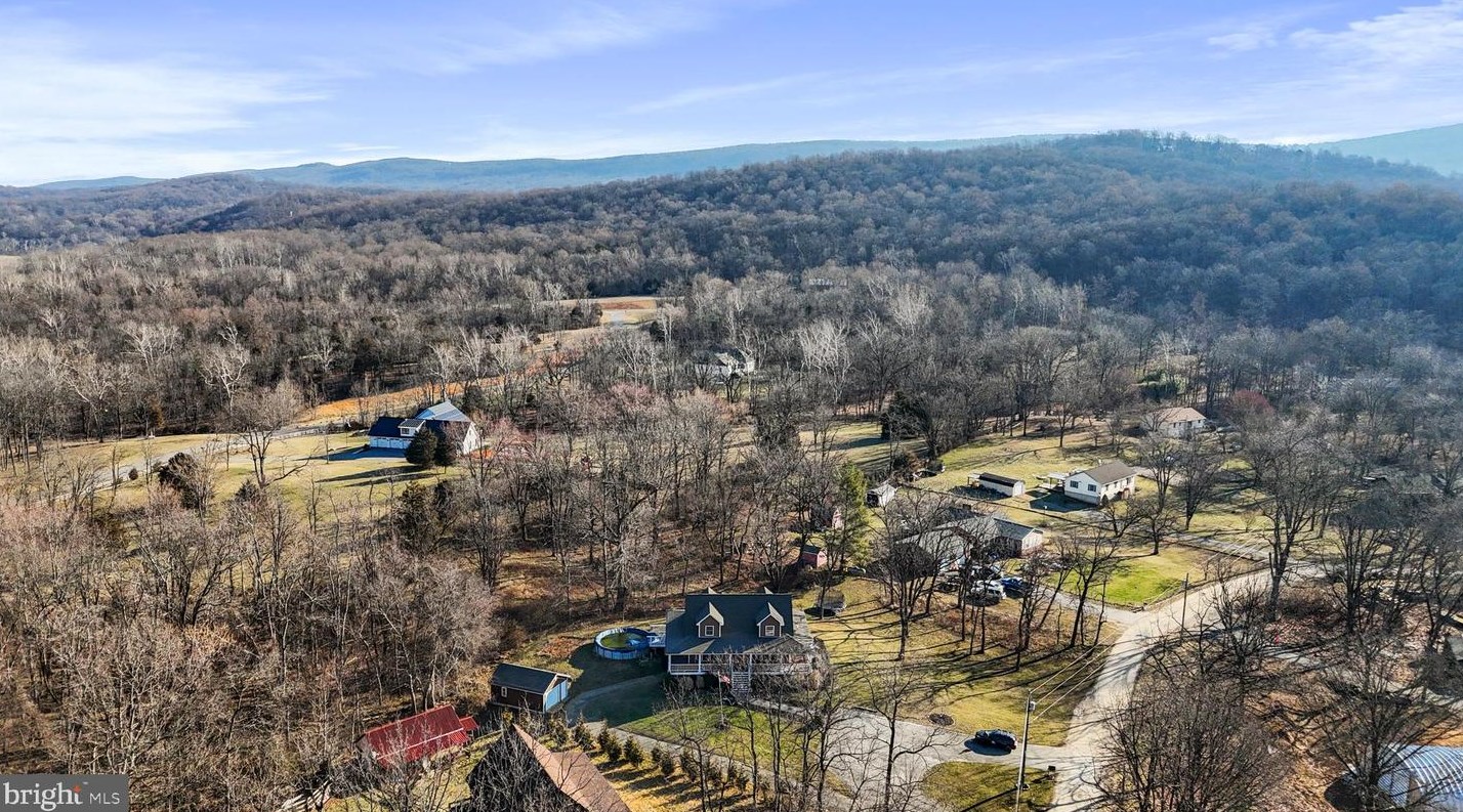 126 Marcum Ln, Harpers Ferry WV  25425-4529 exterior