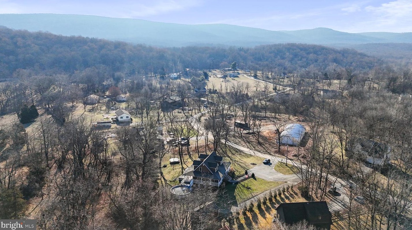126 Marcum Ln, Harpers Ferry WV  25425-4529 exterior