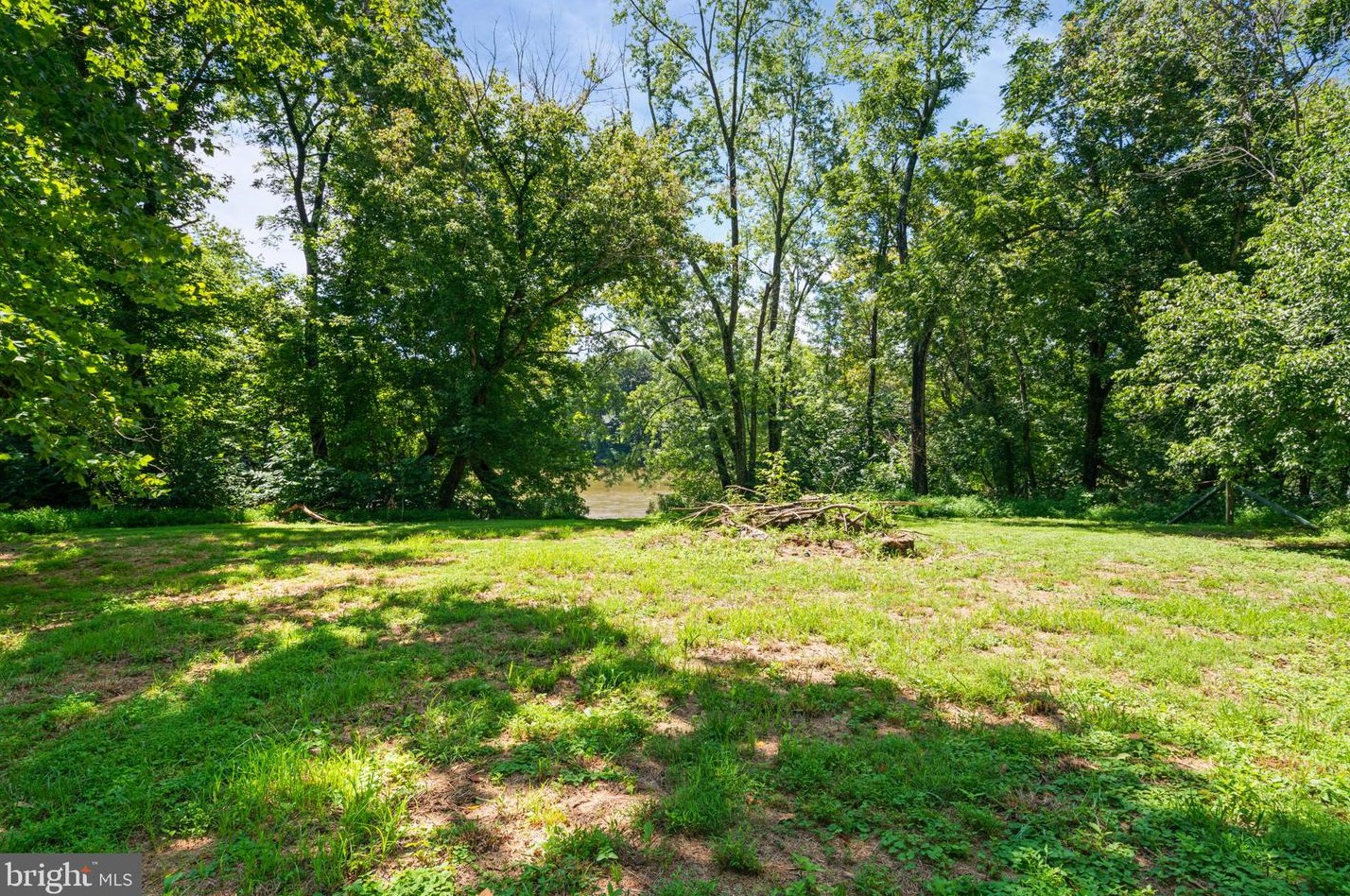 80 Bedford Dr, Charles Town WV  25414-4543 exterior