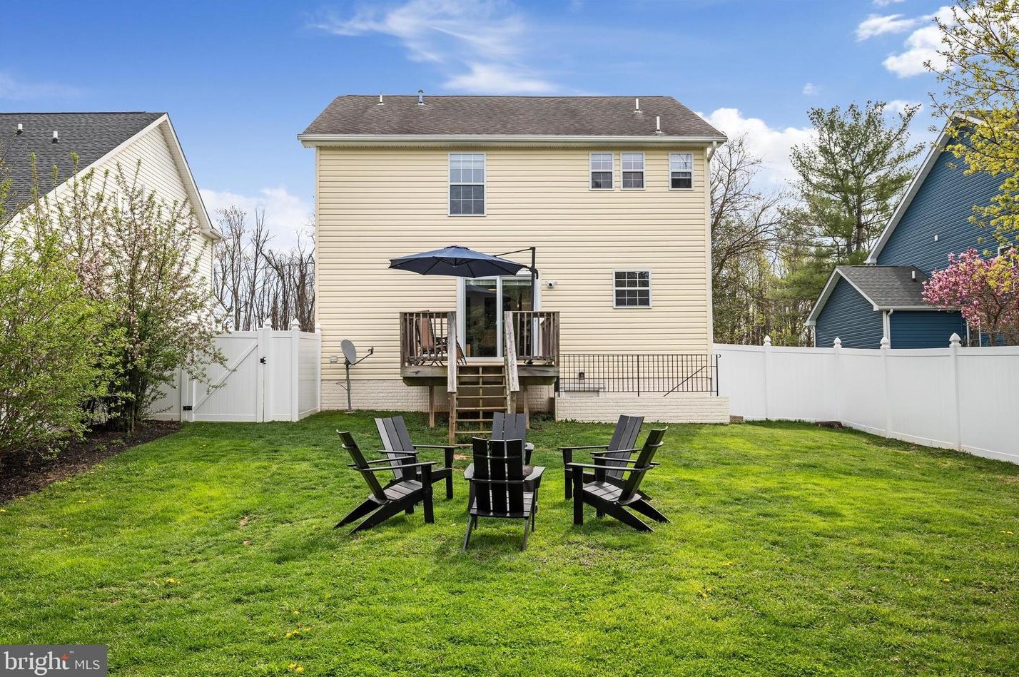 100 Belvedere Farm Ct, Charles Town, WV 25414