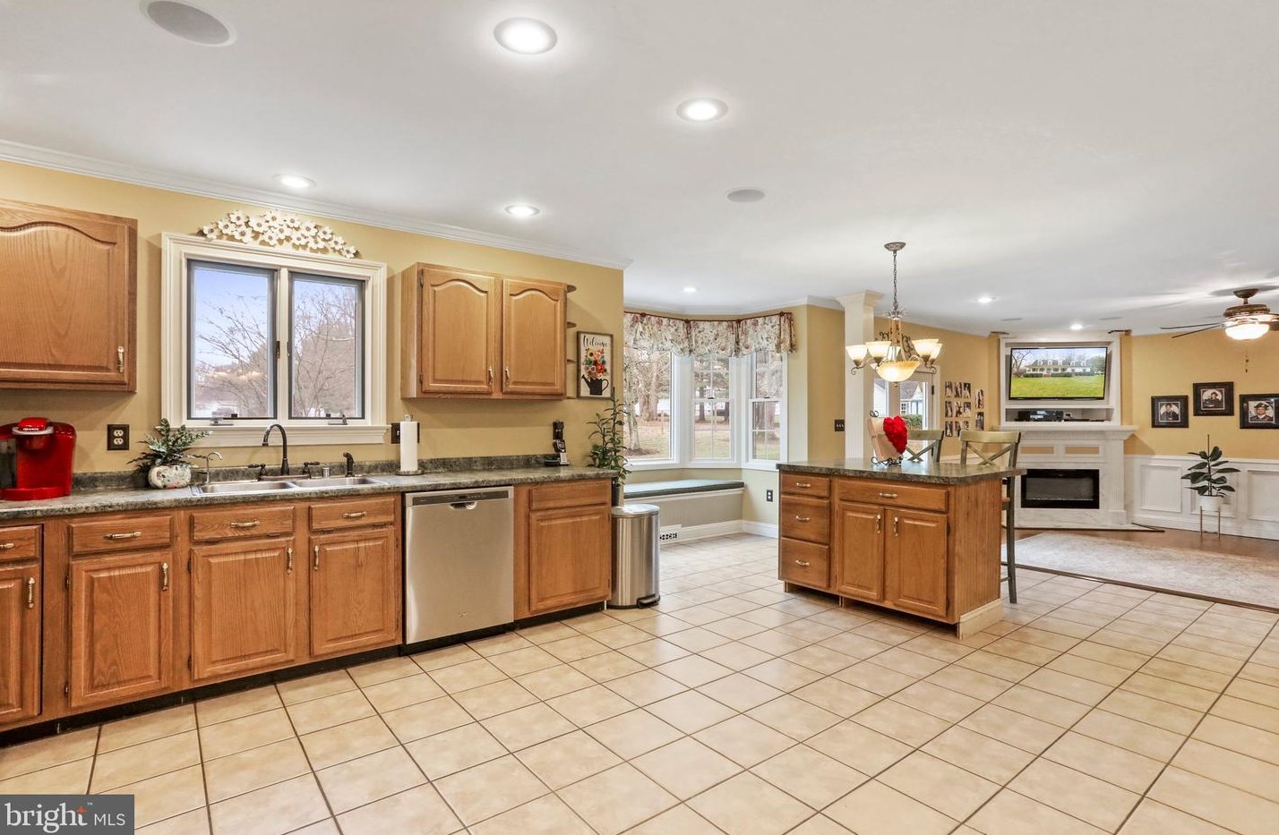 579 Deer Mountain Dr, Harpers Ferry WV  25425-5476 exterior