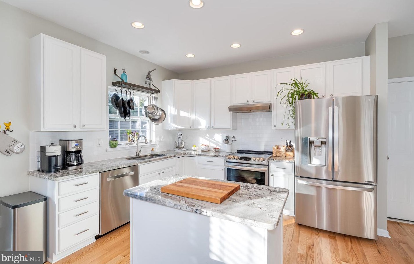 145 Canal Way, Shepherdstown, WV 25443