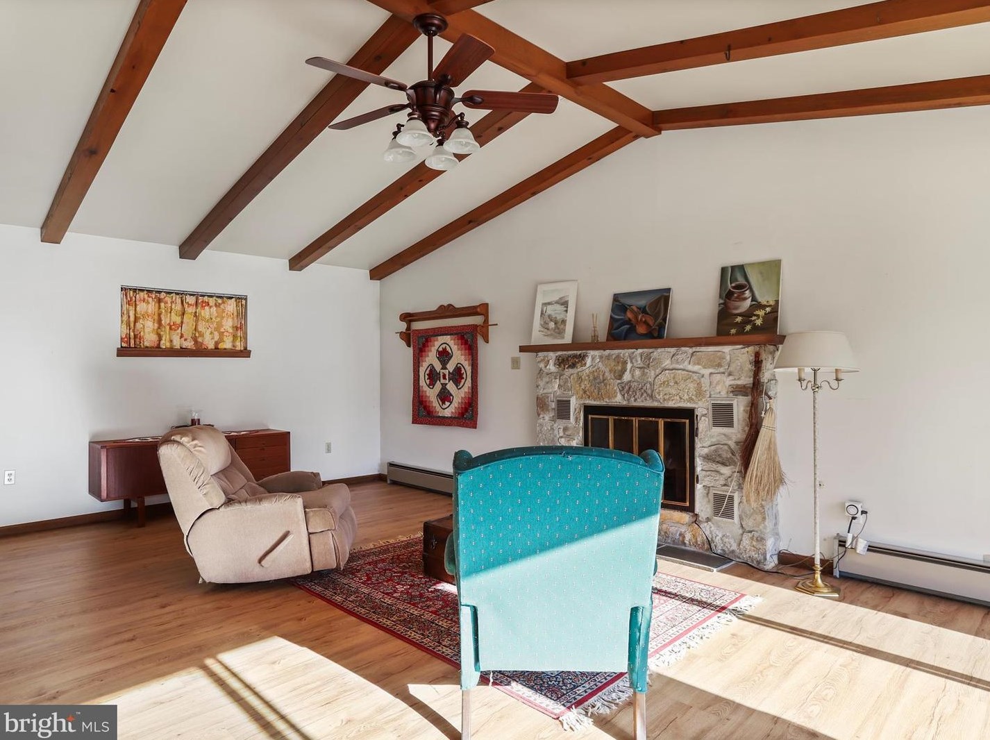 33 Mason Dr, Harpers Ferry WV 25425-4079 exterior