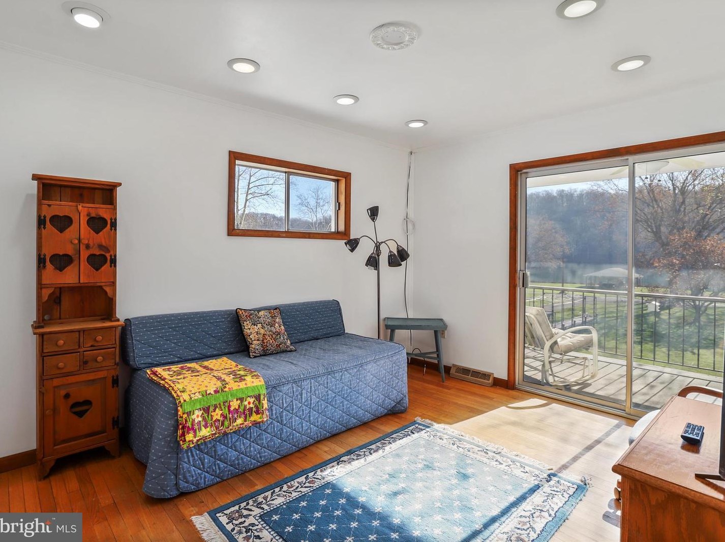 33 Mason Dr, Harpers Ferry WV 25425-4079 exterior