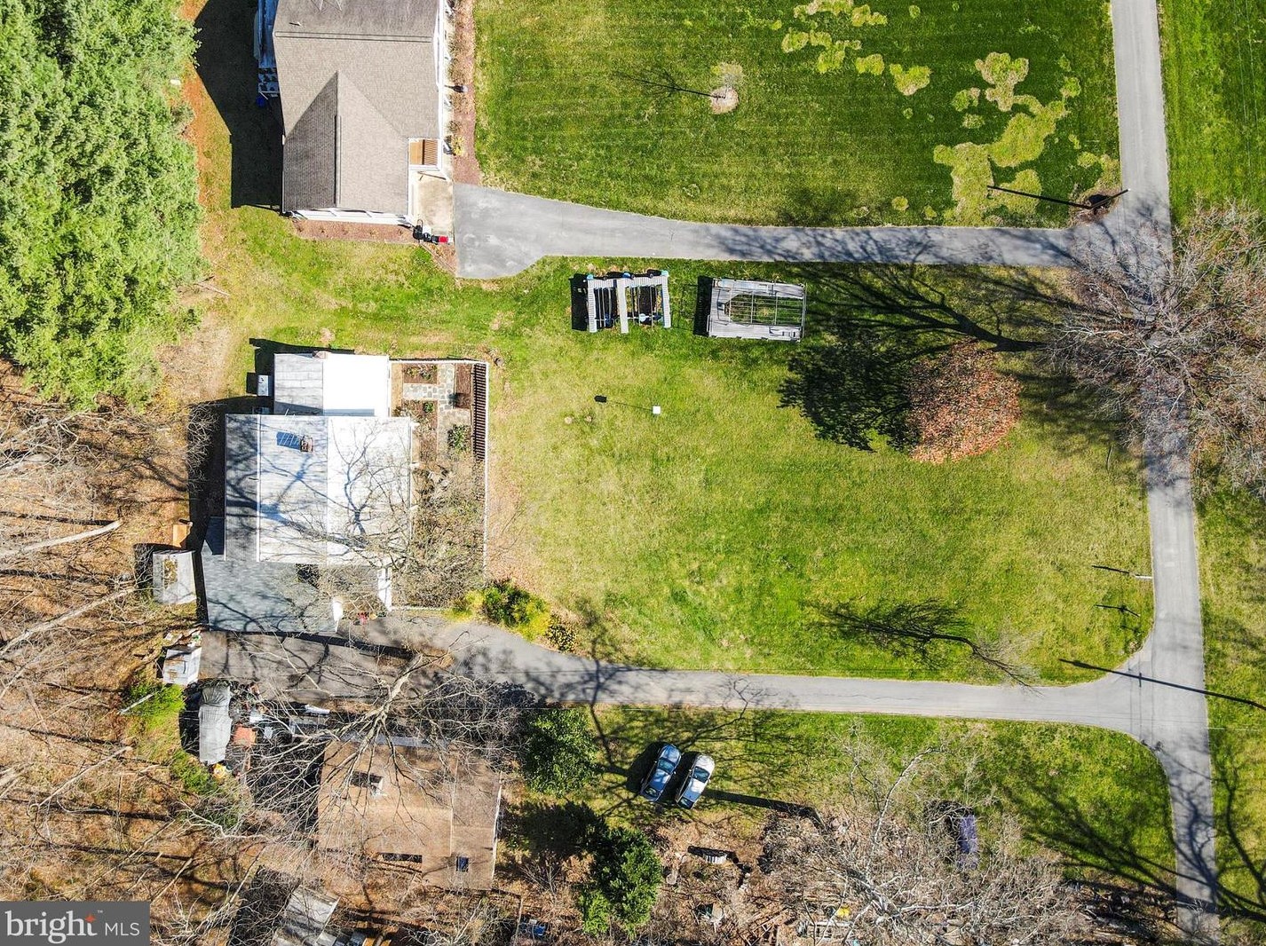 33 Mason Dr, Harpers Ferry WV 25425-4079 exterior