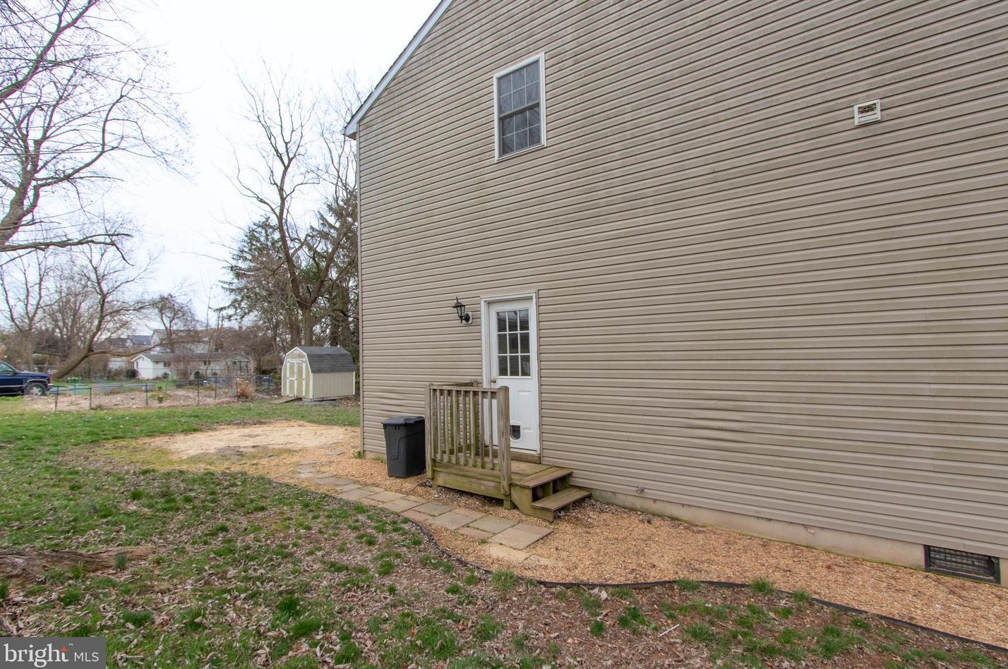 113 Maple Ave, Charles Town WV 25414-1725 exterior