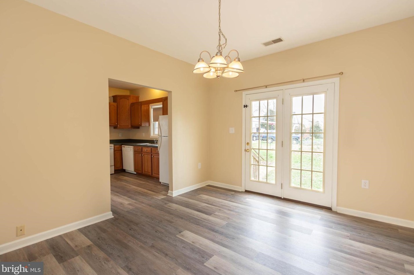 113 Maple Ave, Charles Town WV 25414-1725 exterior