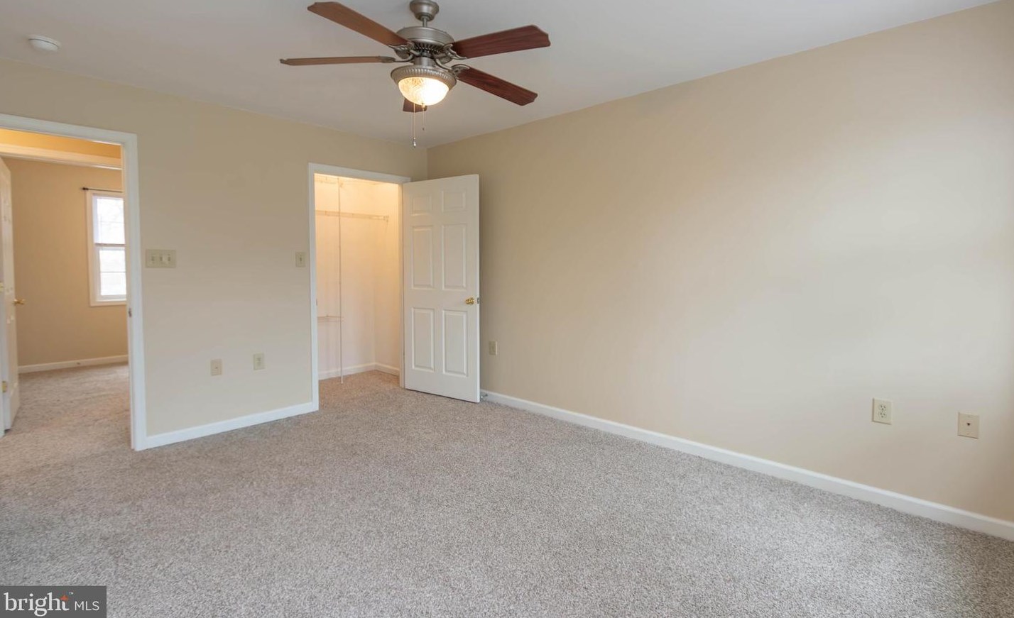 113 Maple Ave, Charles Town WV 25414-1725 exterior